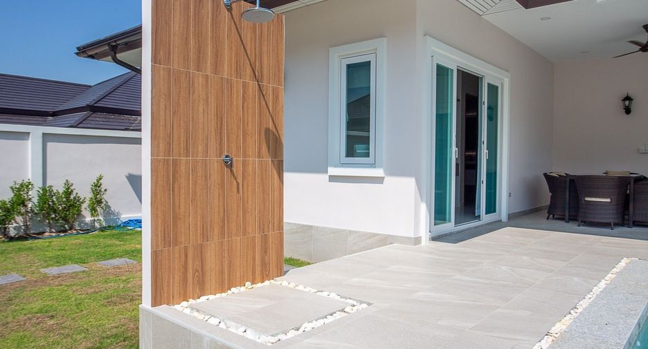 For sale 3 ベッドルーム villa in Hua Hin, Prachuap Khiri Khan