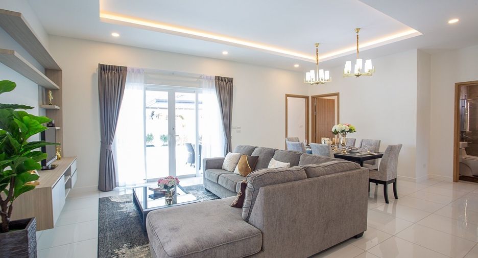 For sale 3 ベッドルーム villa in Hua Hin, Prachuap Khiri Khan