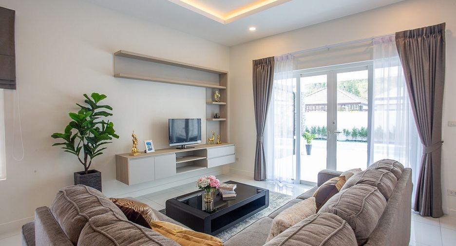 For sale 3 ベッドルーム villa in Hua Hin, Prachuap Khiri Khan