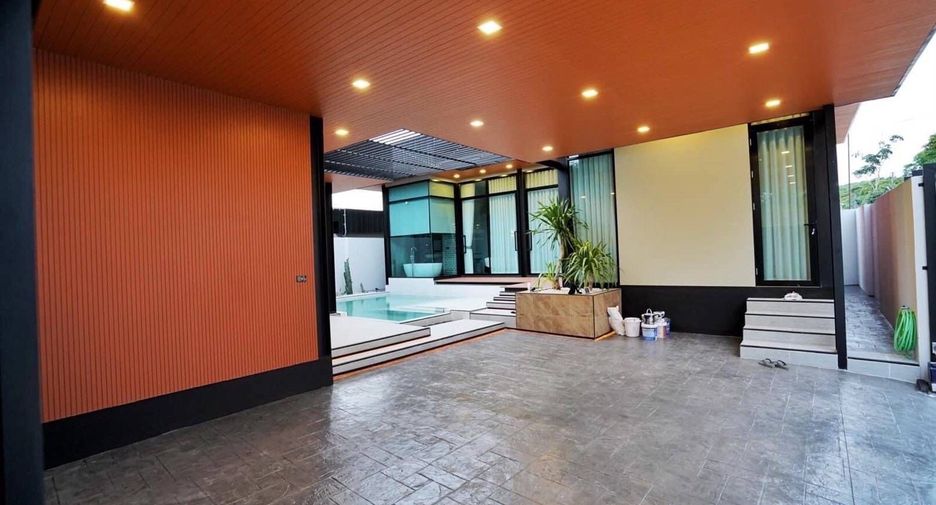 For sale 3 bedrooms villa in Sattahip, Chonburi