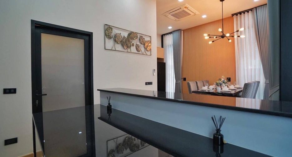 For sale 3 bedrooms villa in Sattahip, Chonburi