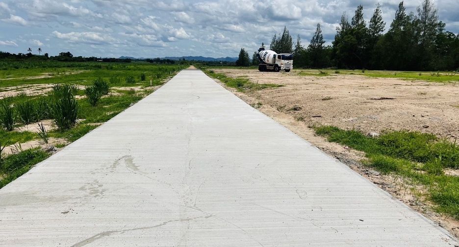 Продажа Участок в Ча Ам, Пхетбури
