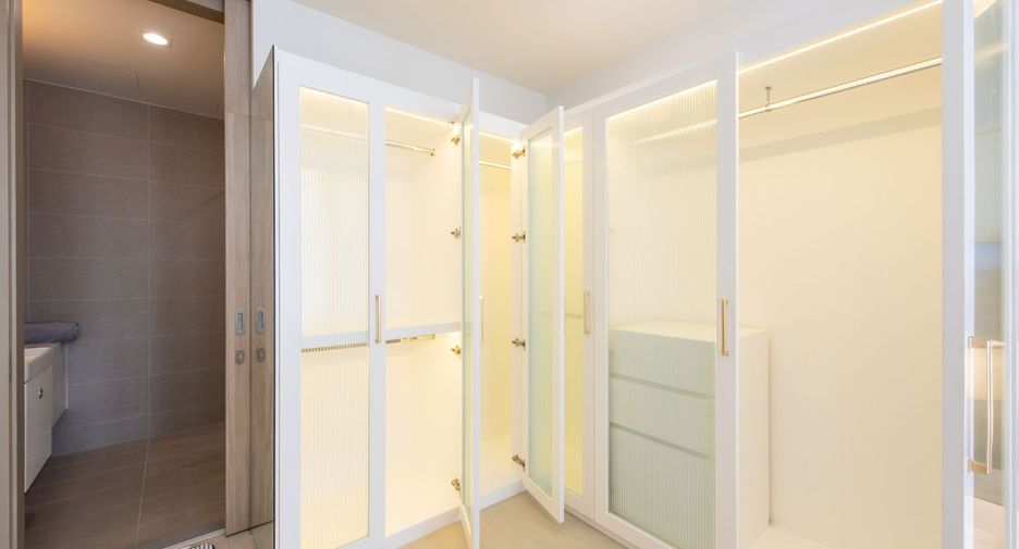 À louer 1 chambre condo à Pathum Wan, Bangkok