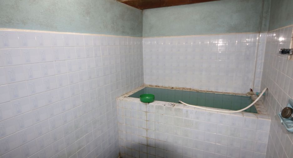 Продажа 3 спальни дом в Чом Тхонг, Бангкок