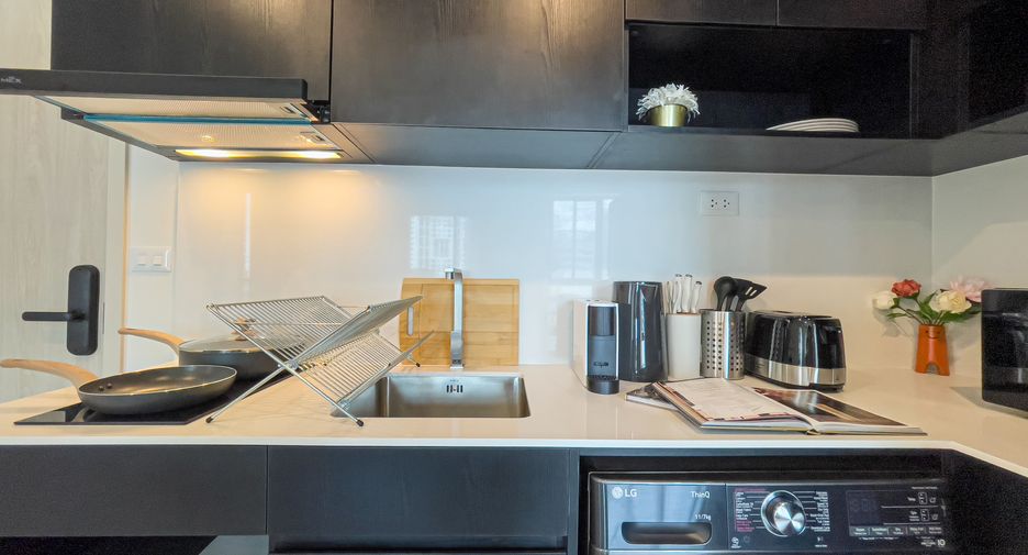 For sale 2 ベッドルーム condo in Huai Khwang, Bangkok