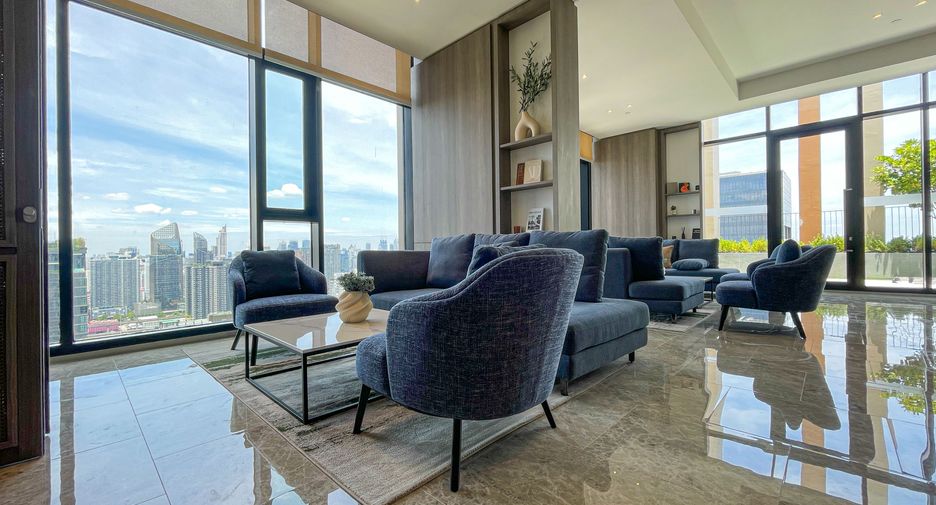 For sale 2 ベッドルーム condo in Huai Khwang, Bangkok