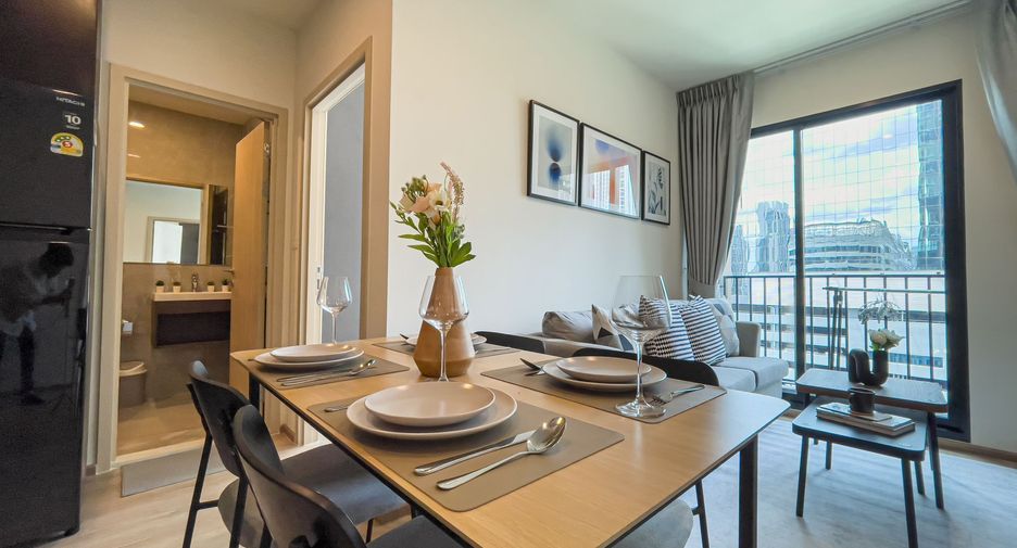 For sale 2 ベッドルーム condo in Huai Khwang, Bangkok