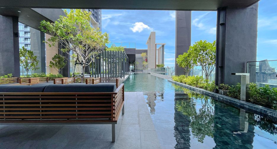 For sale 2 ベッドルーム condo in Huai Khwang, Bangkok