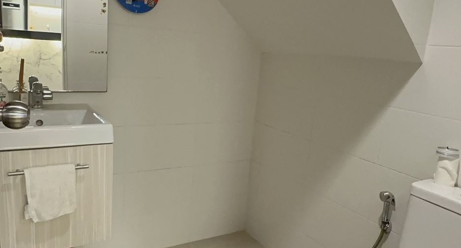 ขาย 3 ห้องนอน คอนโด ใน วัฒนา, กรุงเทพฯ