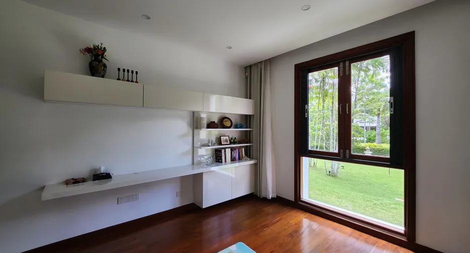 Villa zum Kauf und zur Miete mit 5 Zimmer in Thalang, Phuket