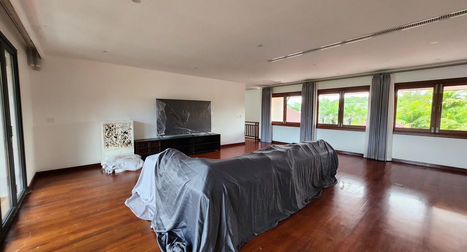 Villa zum Kauf und zur Miete mit 5 Zimmer in Thalang, Phuket