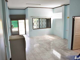 Reihenhaus zur Miete mit 3 Zimmer in Bang Lamung, Chonburi