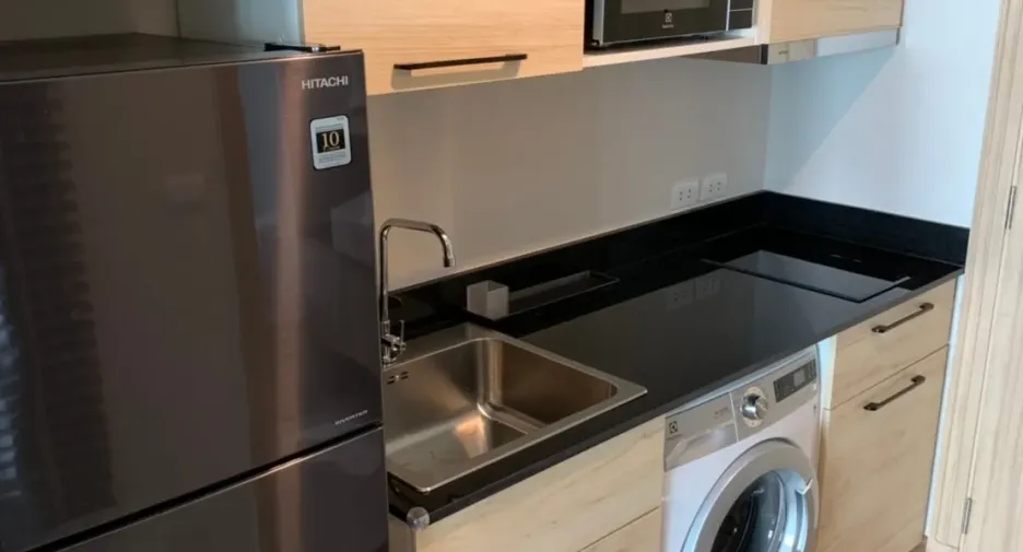 À vendre et à louer 1 chambre condo à Si Racha, Chonburi
