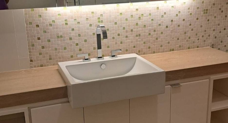 Condo en alquiler de 2 habitaciones en Bang Lamung, Chonburi