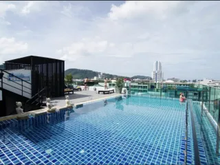 Hotel en venta de 100 habitaciones en Kathu, Phuket