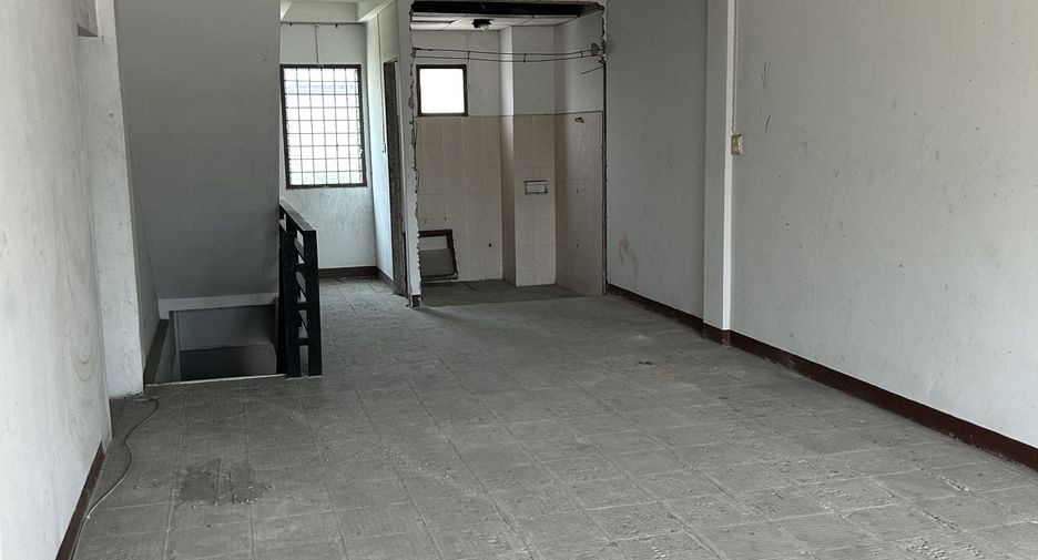 For sale retail Space in Bang Lamung, Chonburi