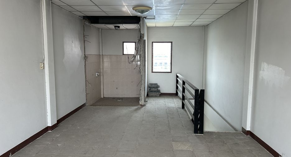 For sale retail Space in Bang Lamung, Chonburi