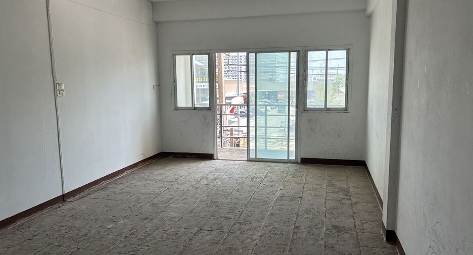 For sale retail Space in Bang Lamung, Chonburi