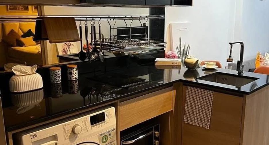 For rent 1 Beds condo in Huai Khwang, Bangkok