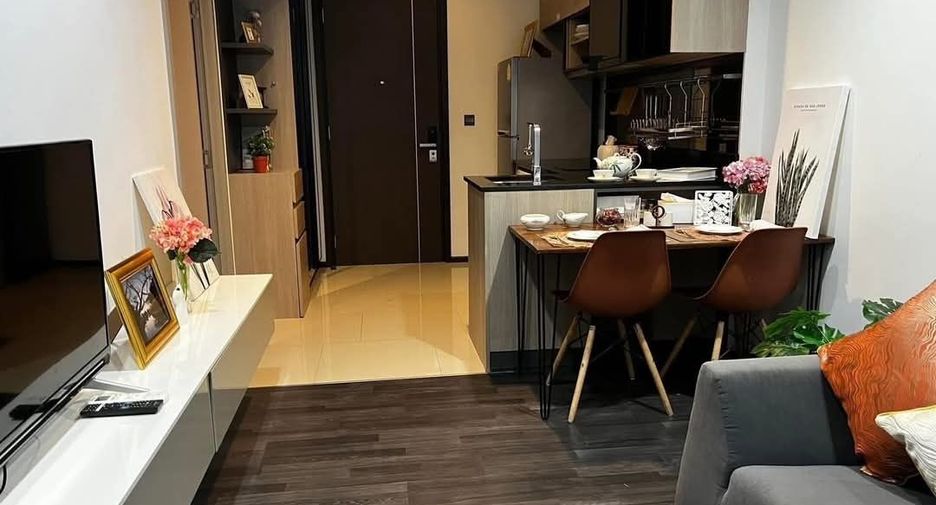 For rent 1 Beds condo in Huai Khwang, Bangkok