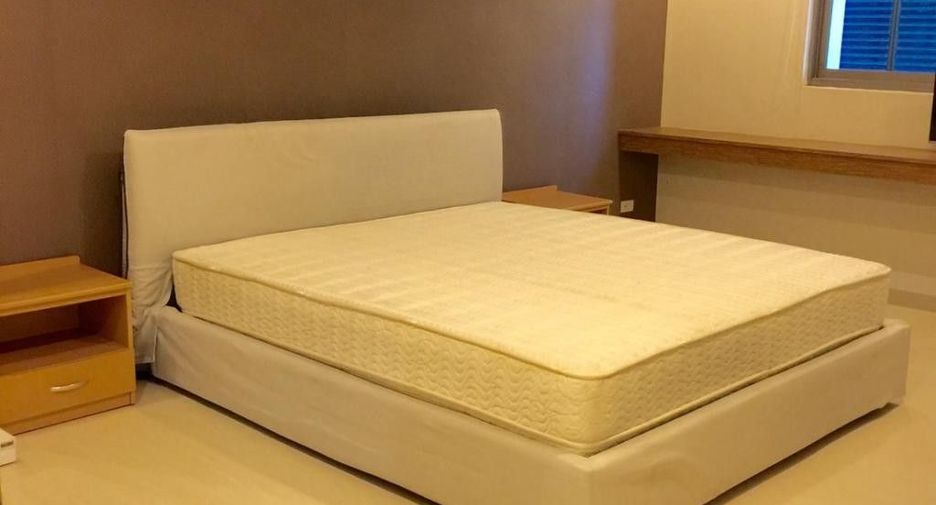 For sale and for rent 3 bedrooms condo in Watthana, Bangkok