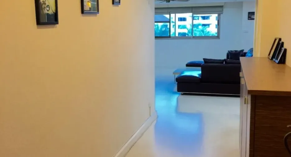 For sale and for rent 3 bedrooms condo in Watthana, Bangkok