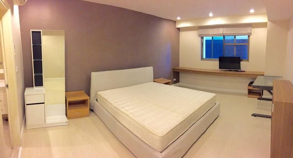 For sale and for rent 3 bedrooms condo in Watthana, Bangkok