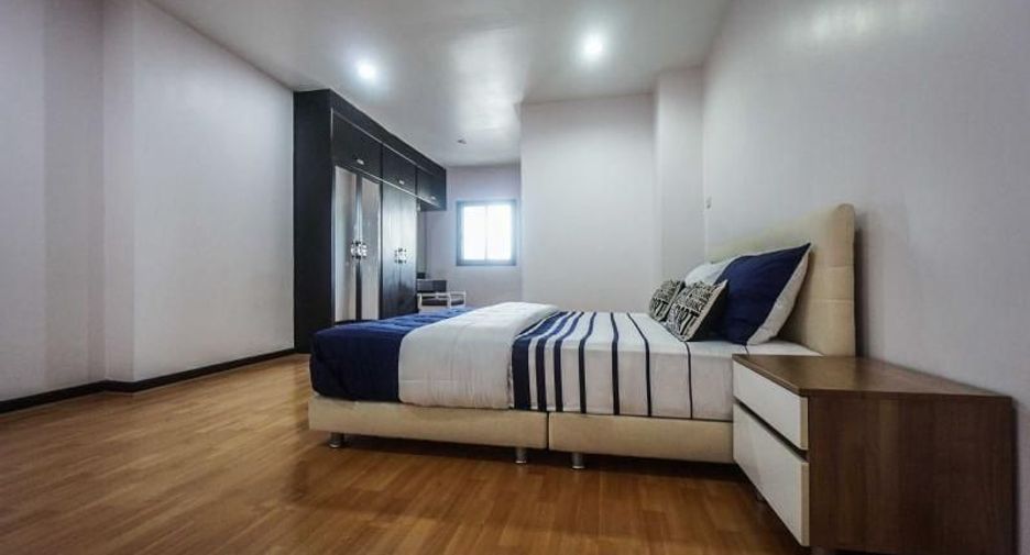 For sale 2 bedrooms condo in Si Racha, Chonburi