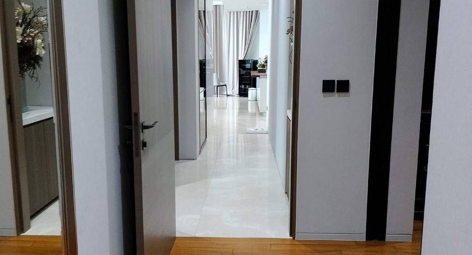 À vendre et à louer 3 chambres condo à Khlong San, Bangkok
