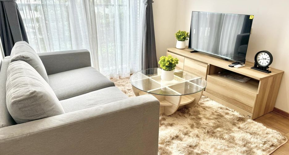 For rent 2 bedrooms condo in Watthana, Bangkok