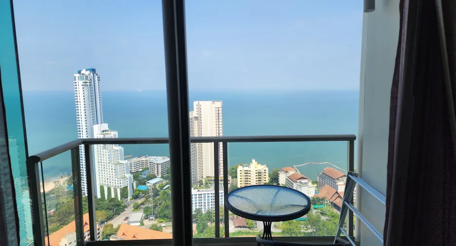 For rent 1 bed condo in Bang Lamung, Chonburi