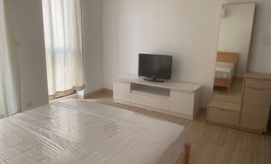 For sale 1 Beds condo in Huai Khwang, Bangkok
