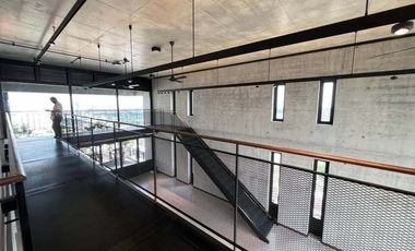 Wohnung zur Miete mit 3 Zimmer in Yan Nawa, Bangkok