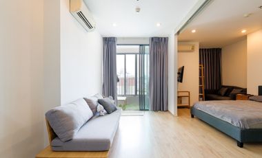 For rent 1 bed condo in Bang Rak, Bangkok