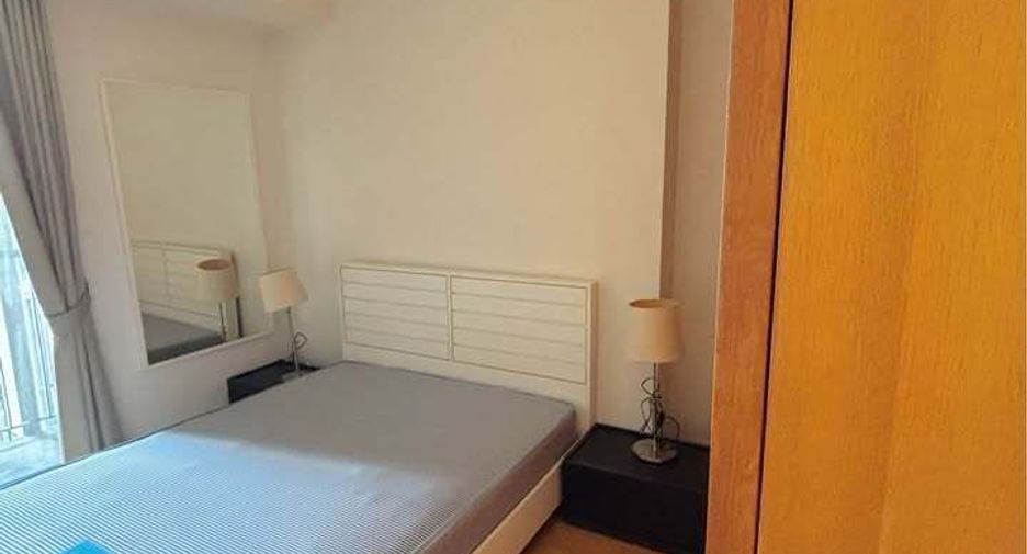 For rent 2 bedrooms condo in Sathon, Bangkok