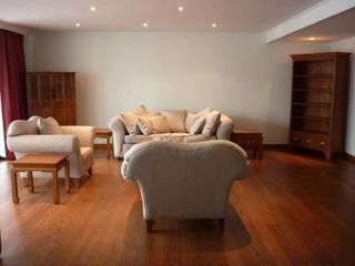 For rent 2 bedrooms condo in Pathum Wan, Bangkok