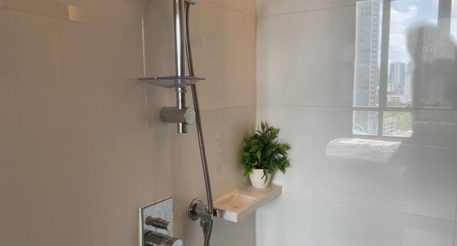 For sale そして for rent 1 Beds condo in Khlong Toei, Bangkok