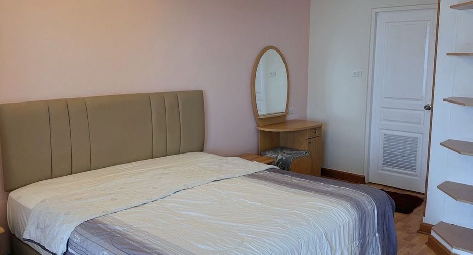 Wohnung zur Miete mit 2 Zimmer in Khlong Toei, Bangkok