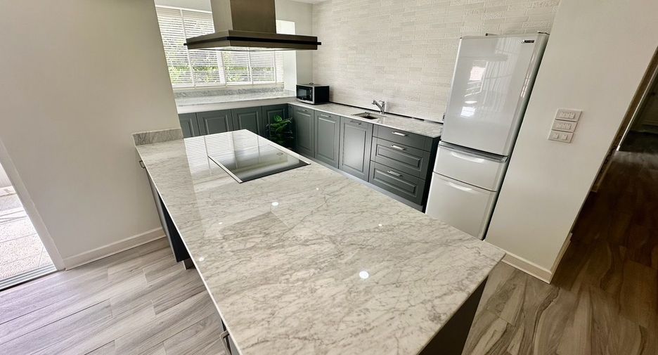 For sale 4 bedrooms condo in Hua Hin, Prachuap Khiri Khan