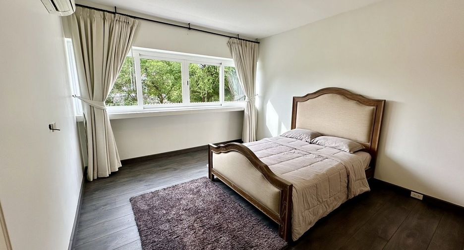 For sale 4 bedrooms condo in Hua Hin, Prachuap Khiri Khan