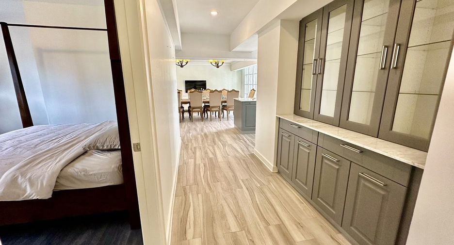 For sale 4 bedrooms condo in Hua Hin, Prachuap Khiri Khan