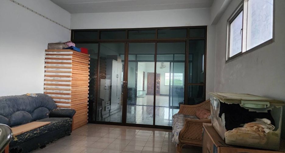 For sale 13 bedrooms retail Space in Sattahip, Chonburi