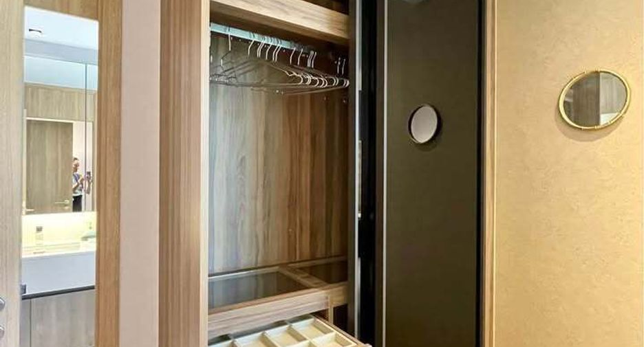 For rent 1 bed condo in Watthana, Bangkok