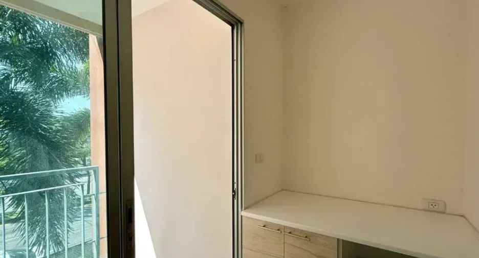 À vendre 1 chambre condo à Bang Kapi, Bangkok