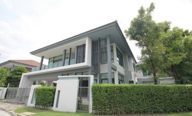 For sale 5 bedrooms house in Bang Kapi, Bangkok