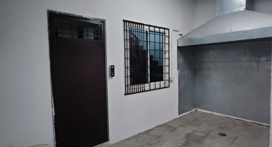 For sale and for rent 2 bedrooms townhouse in Thalang, Phuket