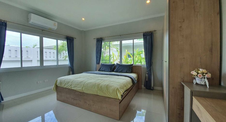 For sale 3 bedrooms house in Cha Am, Phetchaburi