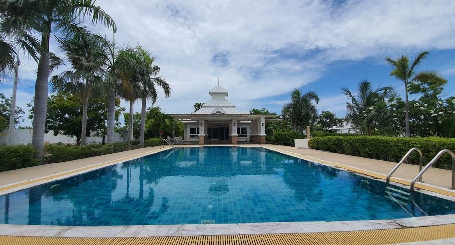 For sale 3 bedrooms house in Cha Am, Phetchaburi