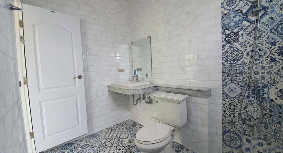 For sale 3 bedrooms house in Cha Am, Phetchaburi