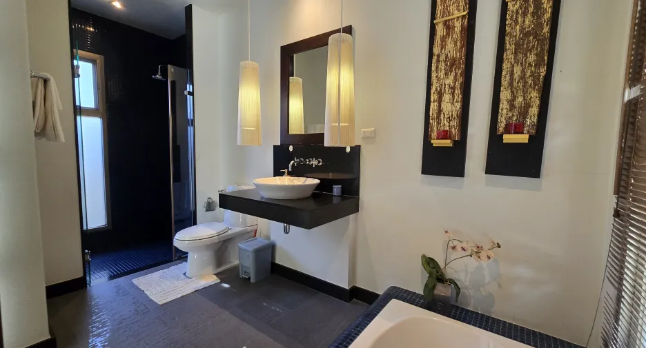 For sale 3 bedrooms villa in Mueang Phuket, Phuket